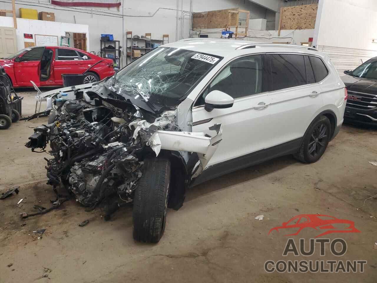 VOLKSWAGEN TIGUAN 2024 - 3VV2B7AX7RM048467