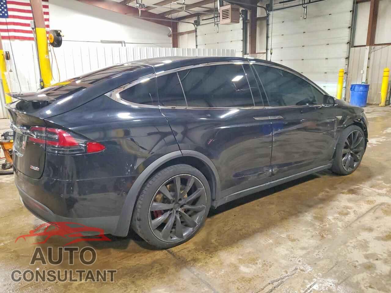 TESLA MODEL X 2016 - 5YJXCBE48GF003902