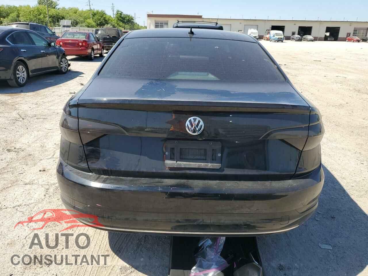 VOLKSWAGEN JETTA 2019 - 3VWC57BUXKM197019