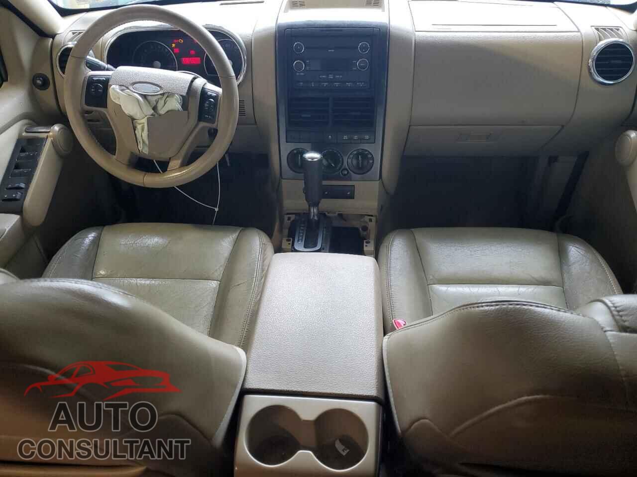 FORD EXPLORER 2010 - 1FMEU7DE8AUA15960
