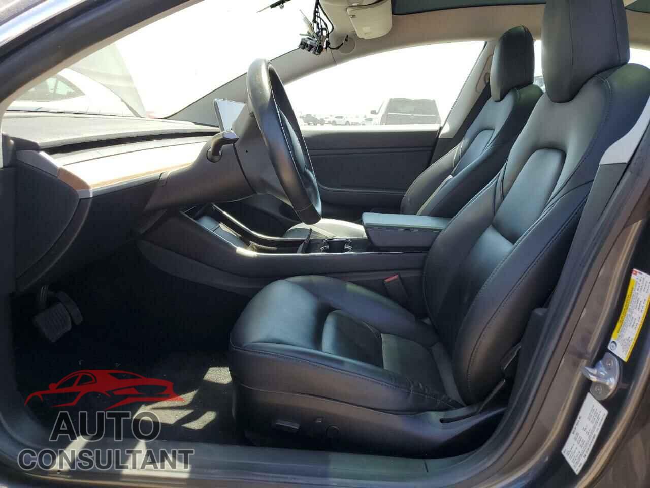 TESLA MODEL 3 2019 - 5YJ3E1EA1KF425835