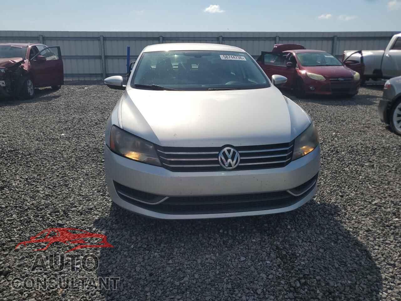 VOLKSWAGEN PASSAT 2012 - 1VWAP7A3XCC031368