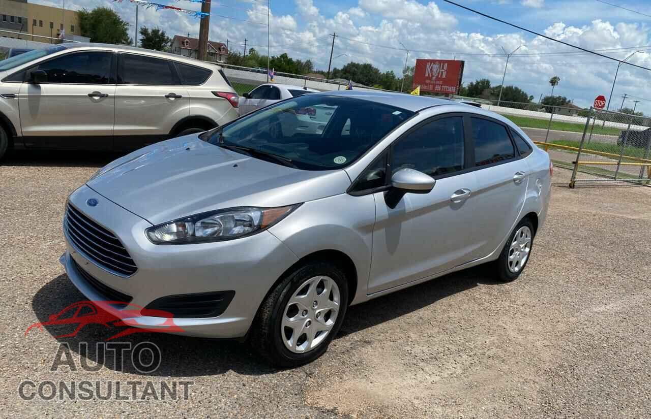 FORD FIESTA 2017 - 3FADP4AJ4HM104565