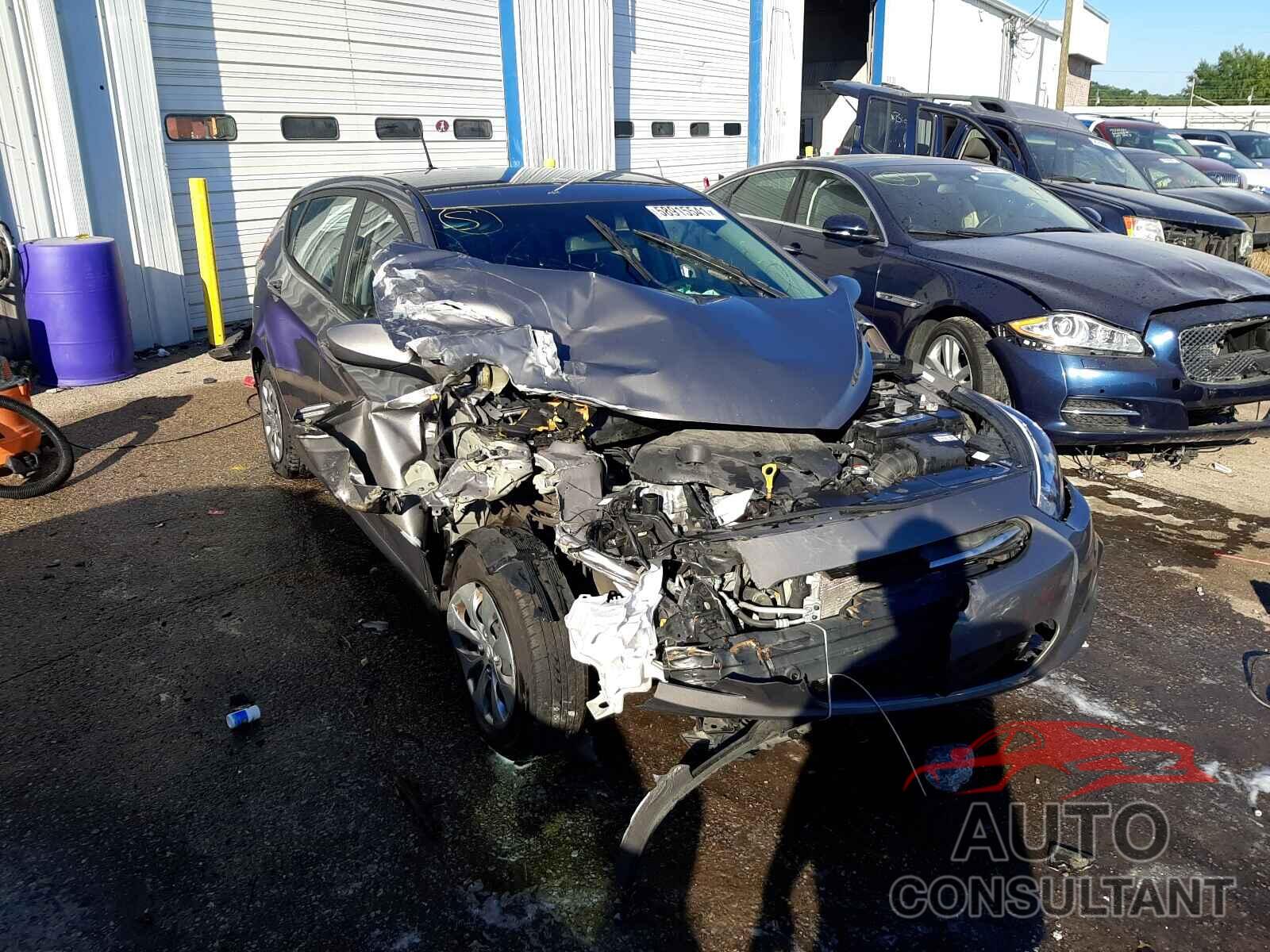 HYUNDAI ACCENT 2017 - KMHCT5AE0HU364169