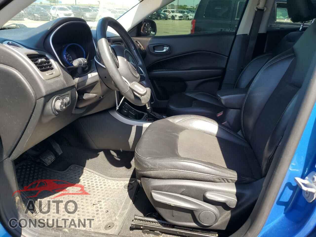 JEEP COMPASS 2018 - 3C4NJDBB3JT202165