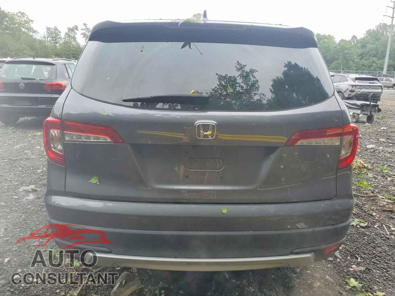 HONDA PILOT 2021 - 5FNYF6H56MB072221
