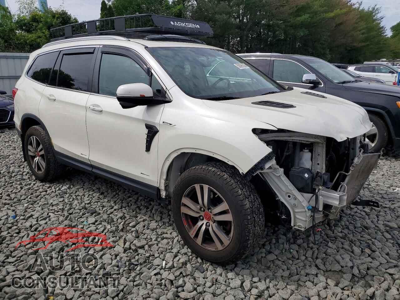 HONDA PILOT 2017 - 5FNYF6H52HB091662