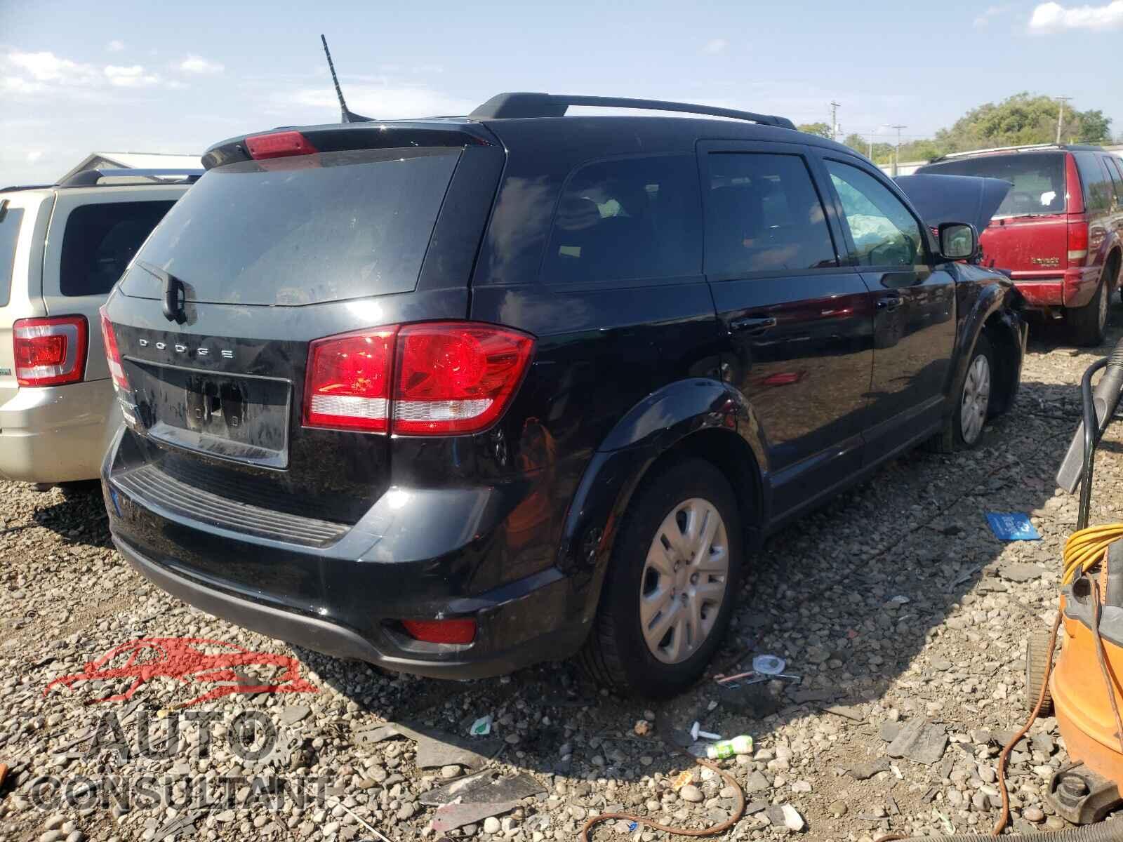 DODGE JOURNEY 2019 - 3C4PDCBB0KT681513
