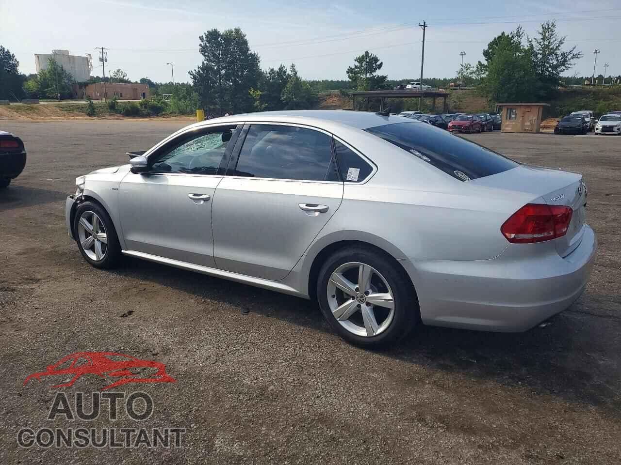 VOLKSWAGEN PASSAT 2015 - 1VWAT7A35FC104792
