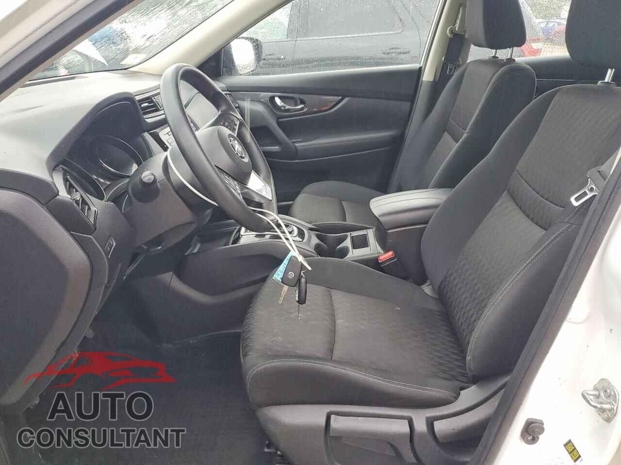 NISSAN ROGUE 2018 - KNMAT2MVXJP602202