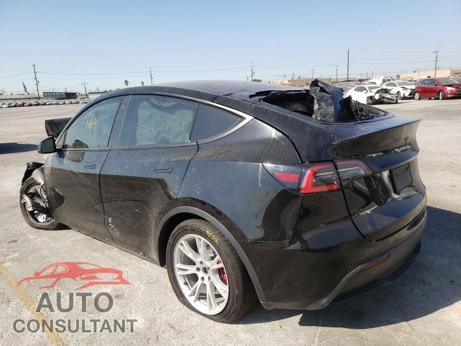 TESLA MODEL Y 2021 - 5YJYGDEE3MF091556
