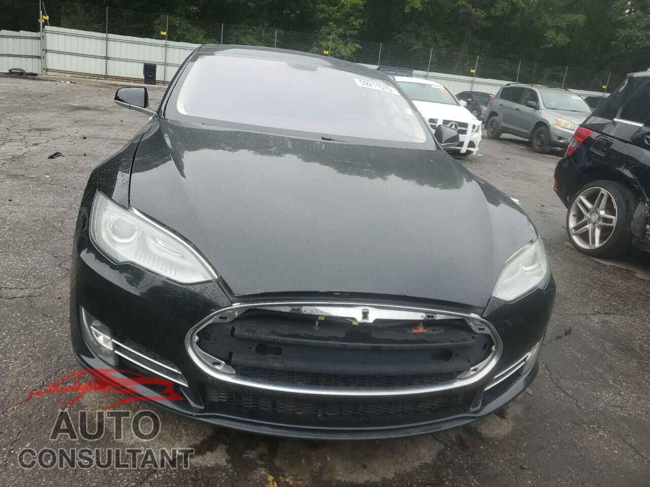 TESLA MODEL S 2013 - 5YJSA1DN0DFP13991