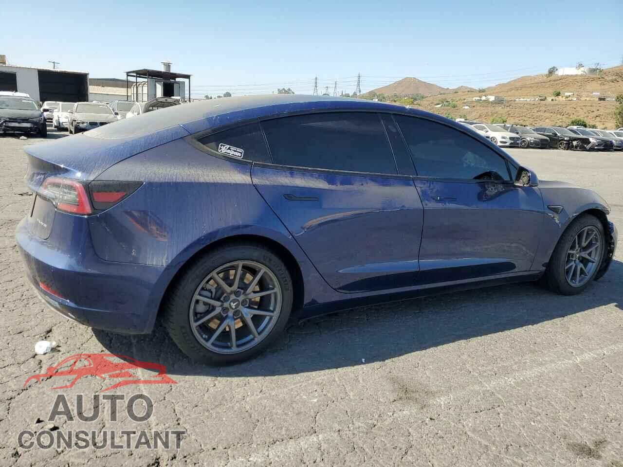 TESLA MODEL 3 2019 - 5YJ3E1EB5KF211102