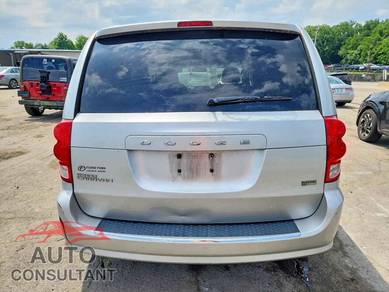 DODGE CARAVAN 2011 - 2D4RN4DG5BR737083