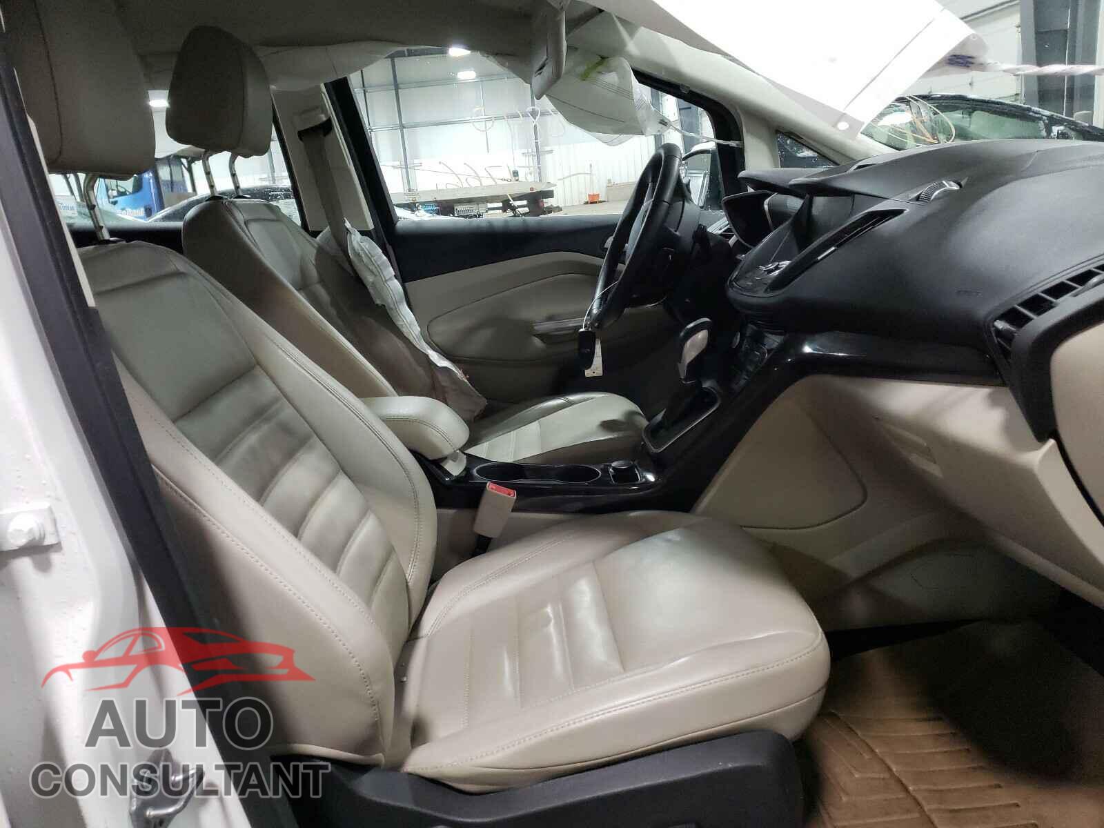 FORD CMAX 2017 - 1FADP5FU8HL107933