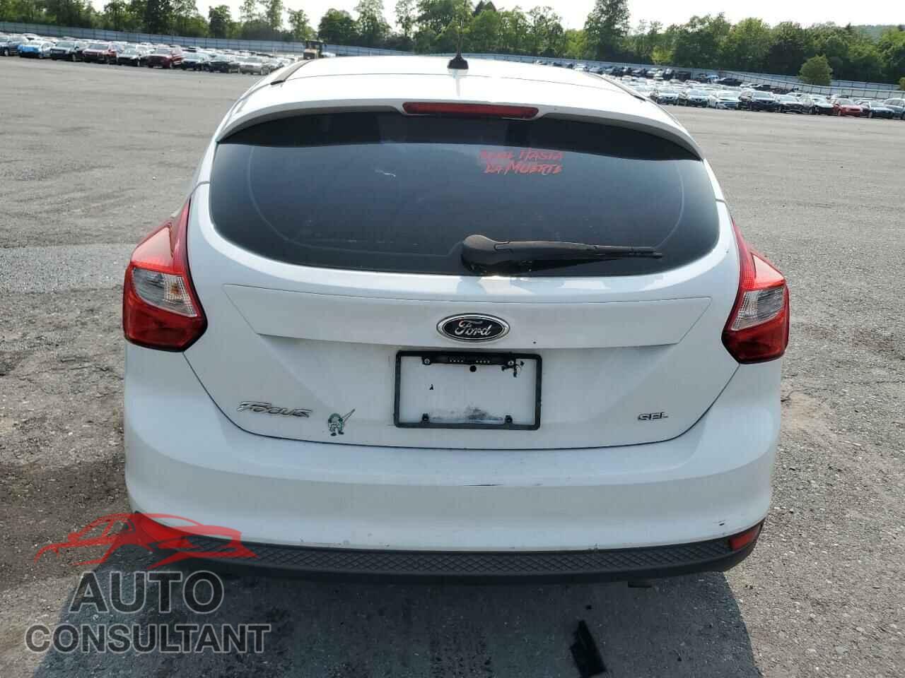 FORD FOCUS 2012 - 1FAHP3M29CL149771