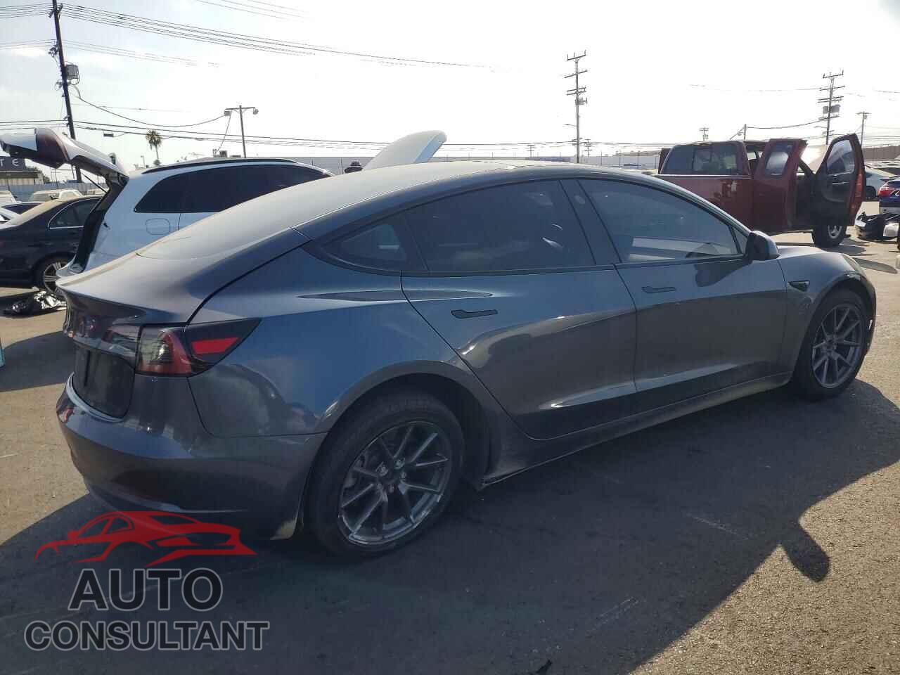 TESLA MODEL 3 2023 - 5YJ3E1EB8PF673547