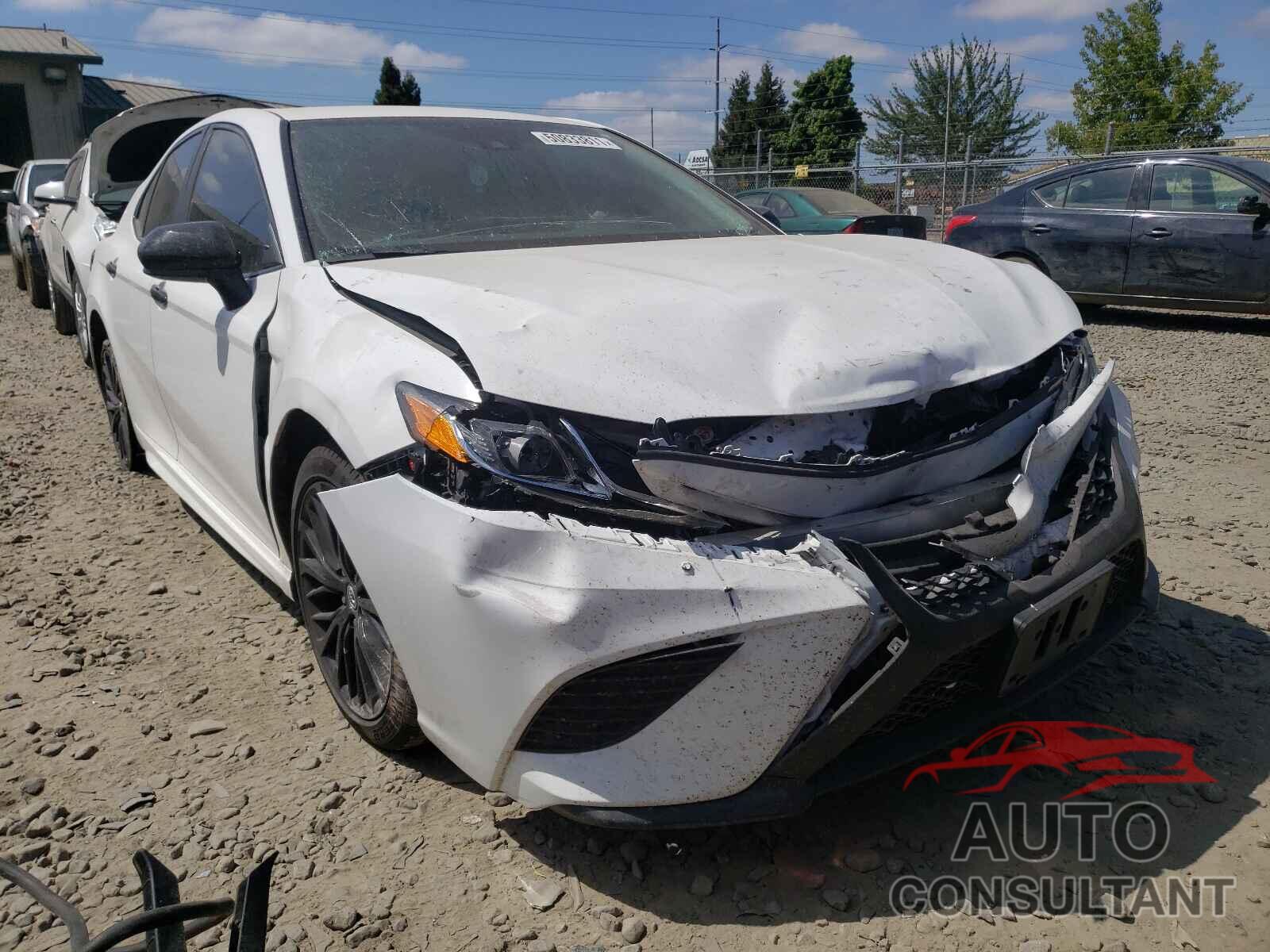 TOYOTA CAMRY 2020 - 4T1G11AK1LU310538