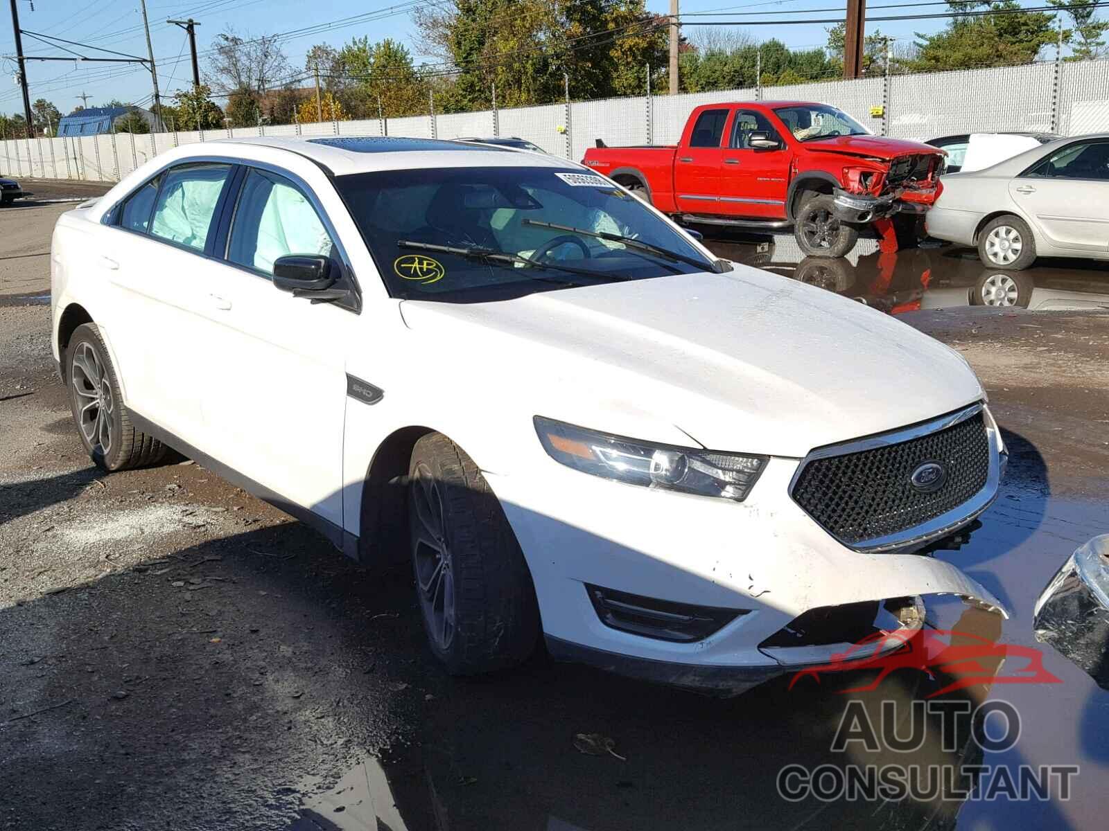 FORD TAURUS 2015 - 1FAHP2KT2FG125153