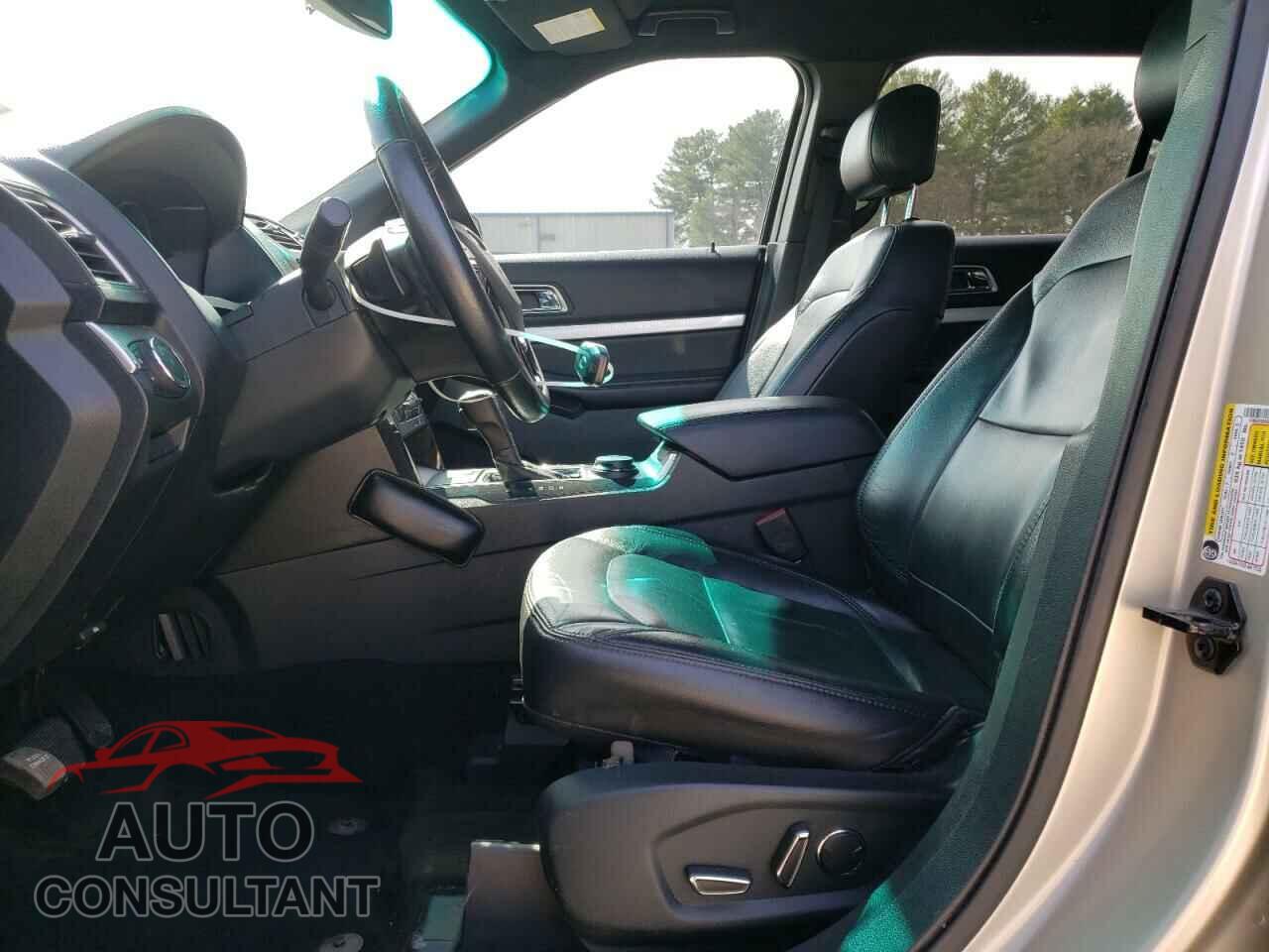 FORD EXPLORER 2017 - 1FM5K8DHXHGB76941