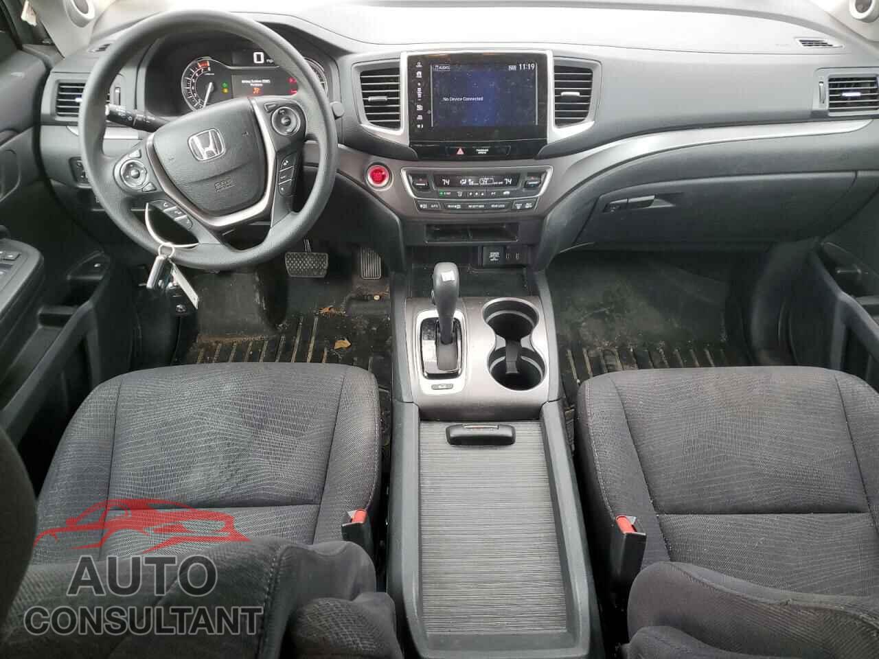 HONDA PILOT 2017 - 5FNYF6H32HB079655