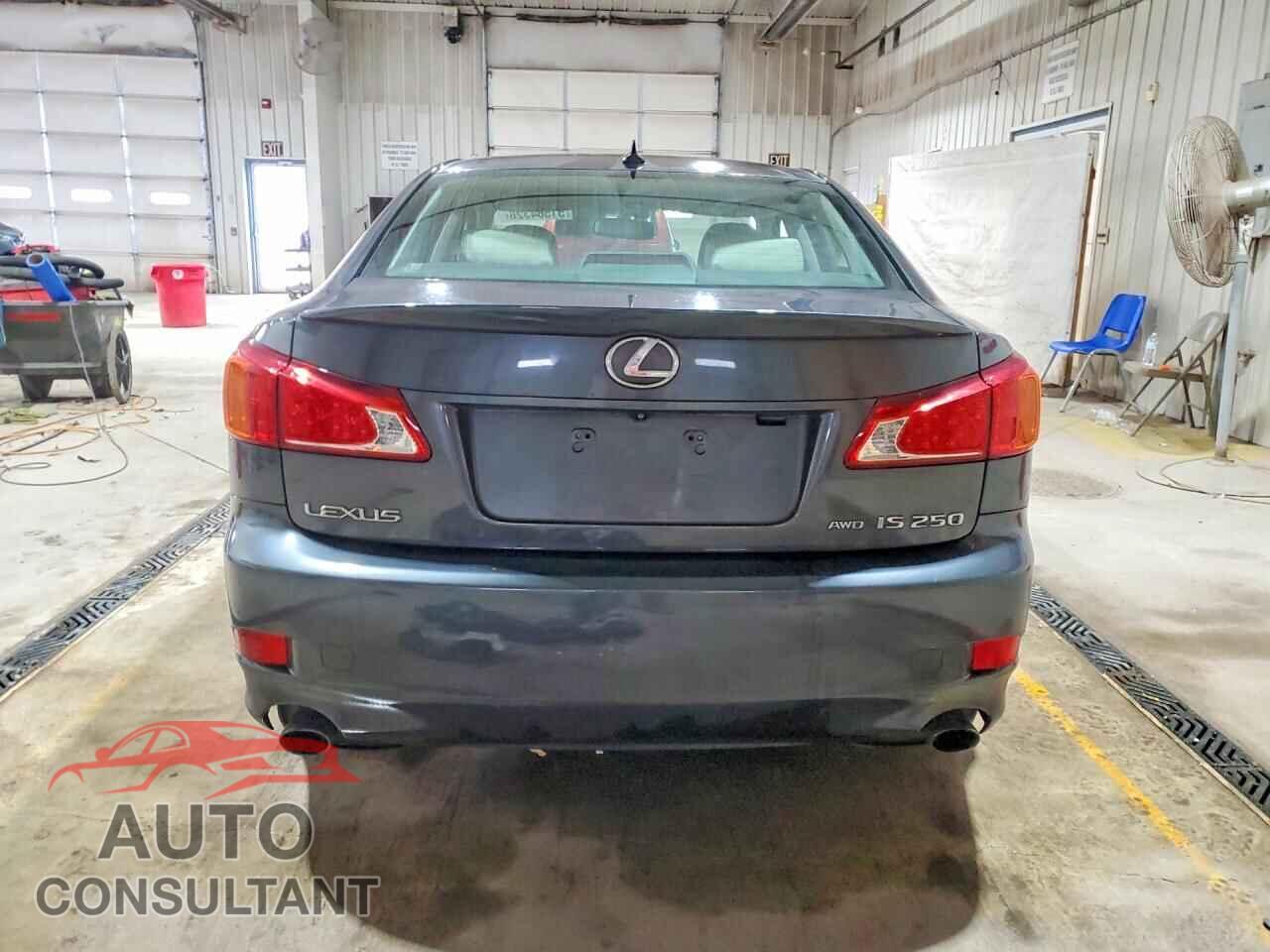 LEXUS IS 2010 - JTHCF5C2XA5038490