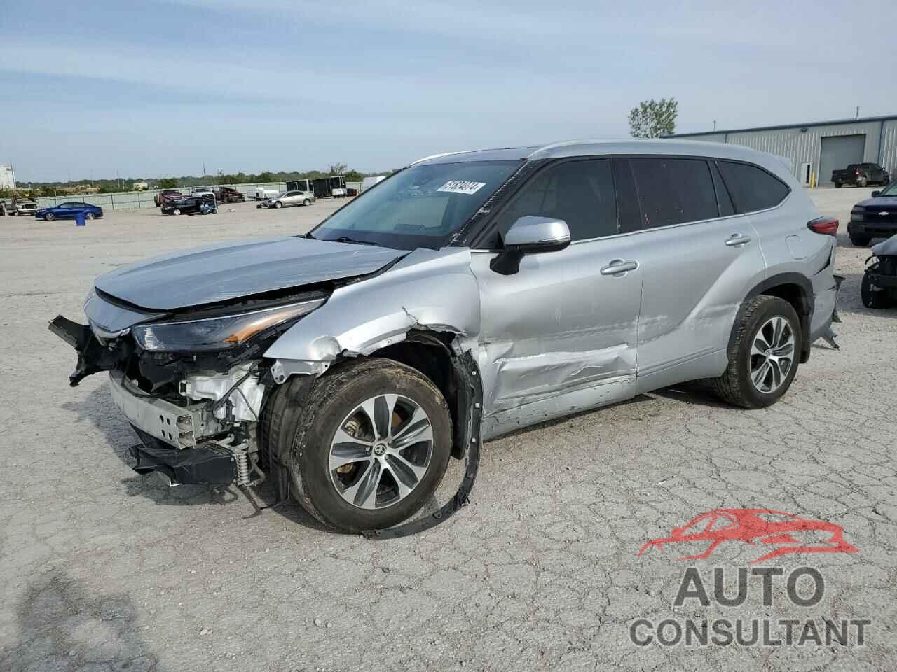 TOYOTA HIGHLANDER 2022 - 5TDGBRCH5NS538695