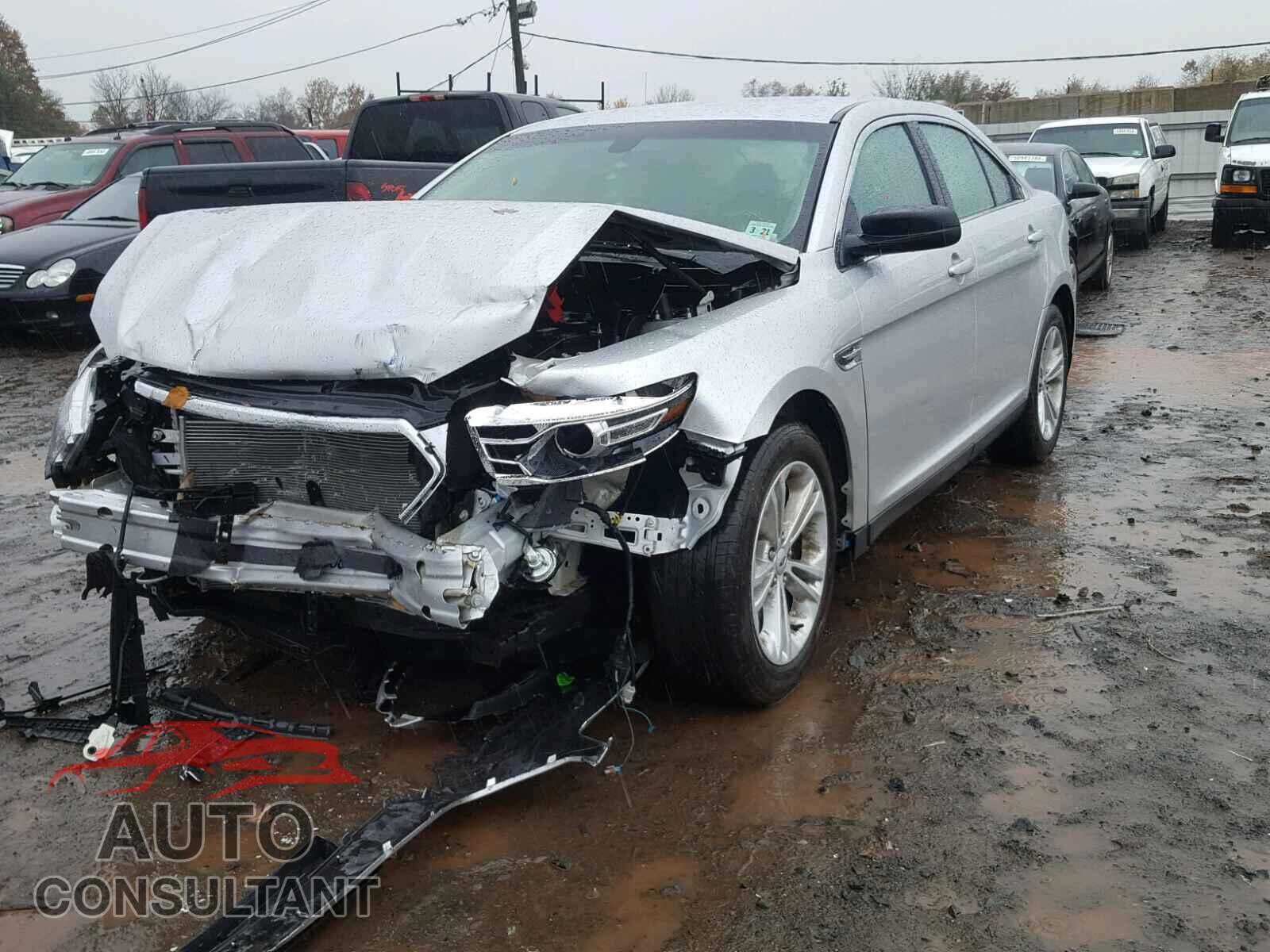 FORD TAURUS 2015 - 1FAHP2D83FG208311