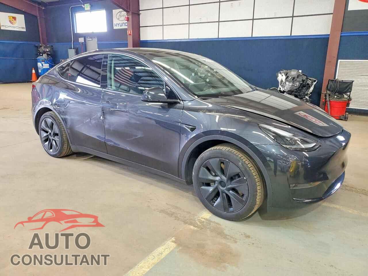TESLA MODEL Y 2024 - 7SAYGDED4RF164743
