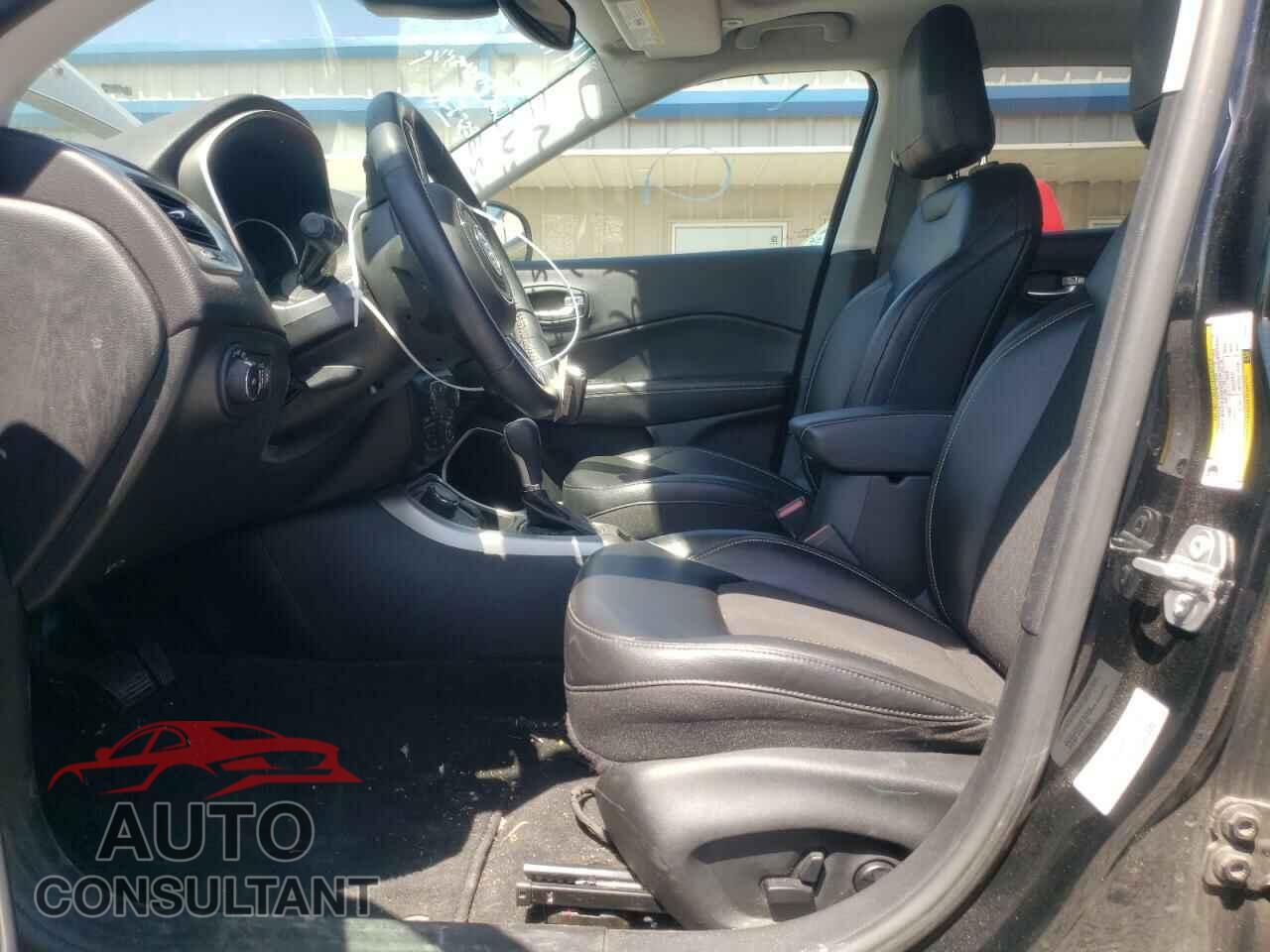 JEEP COMPASS 2018 - 3C4NJDBB7JT108161