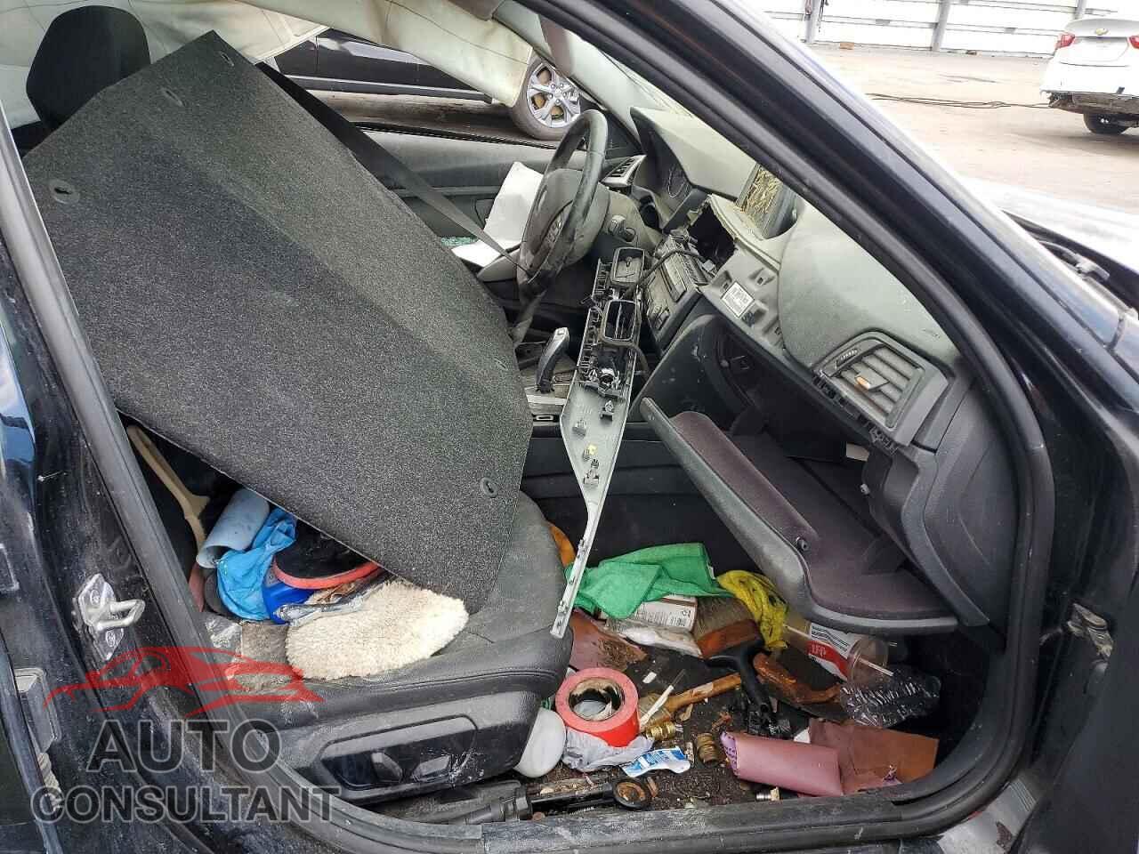 BMW 3 SERIES 2013 - WBA3C1C55DF442399