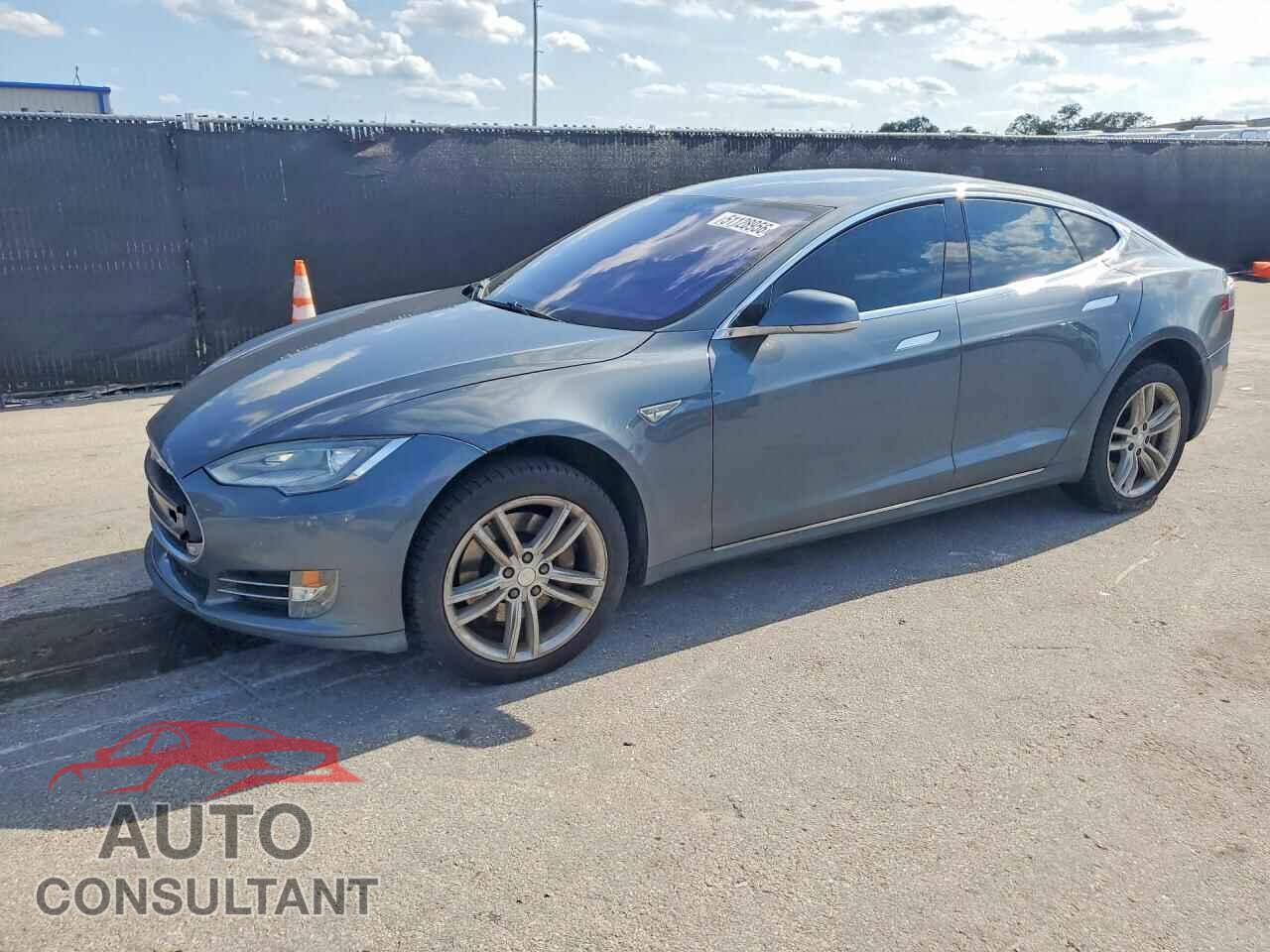 TESLA MODEL S 2012 - 5YJSA1DN9CFP02793