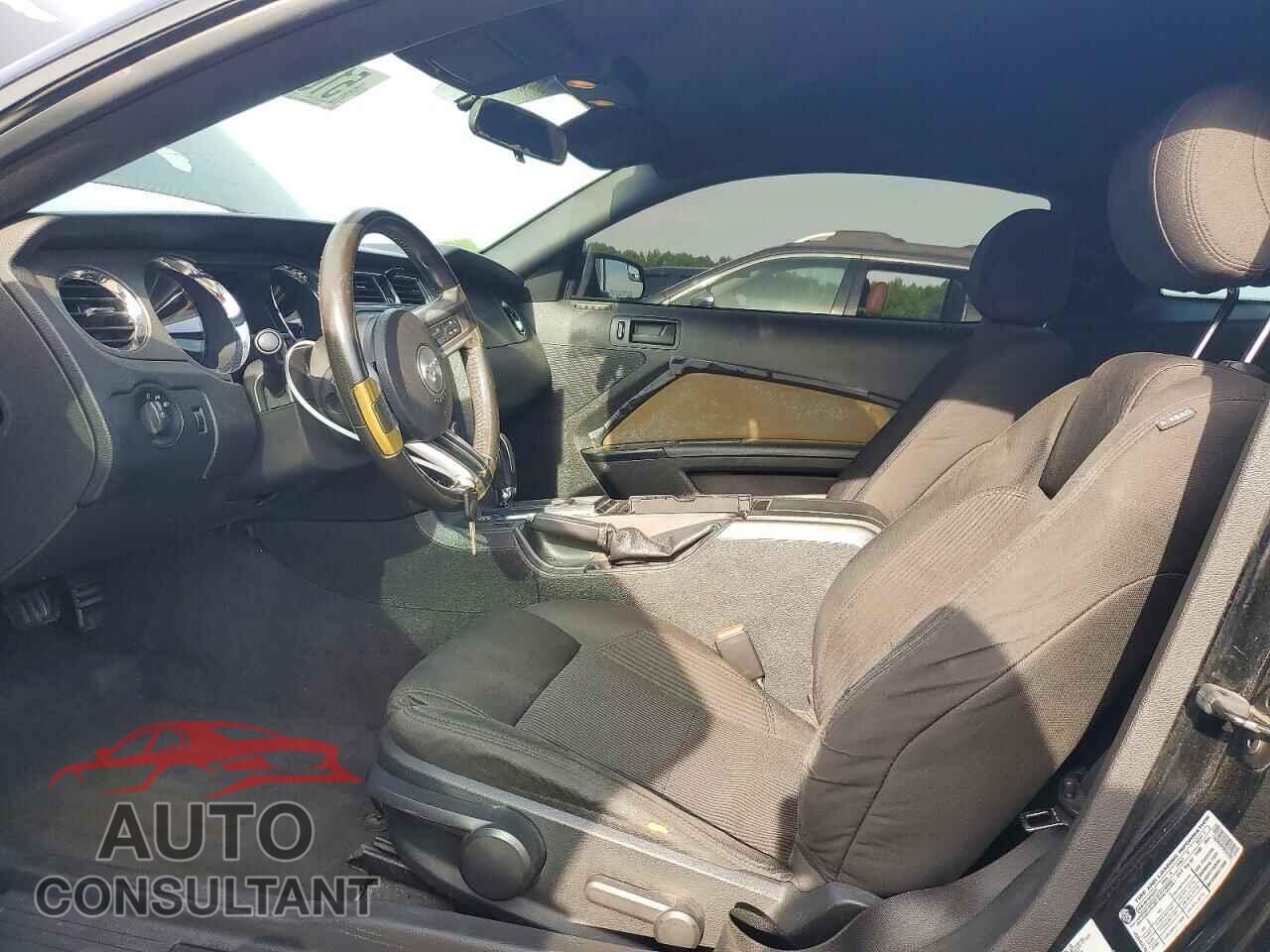 FORD MUSTANG 2013 - 1ZVBP8AM4D5243692