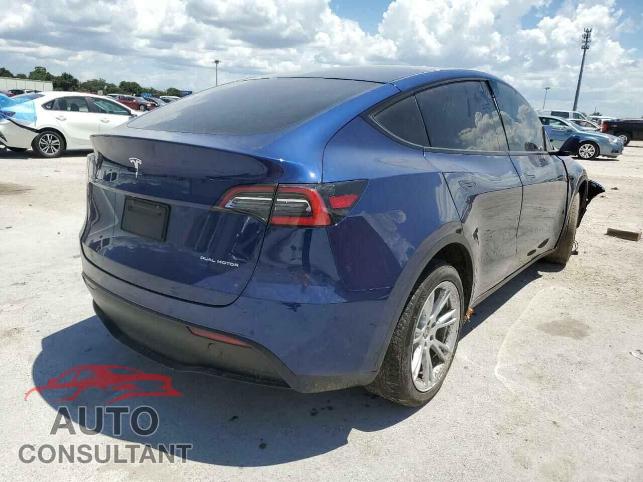 TESLA MODEL Y 2021 - 5YJYGDEE2MF069130