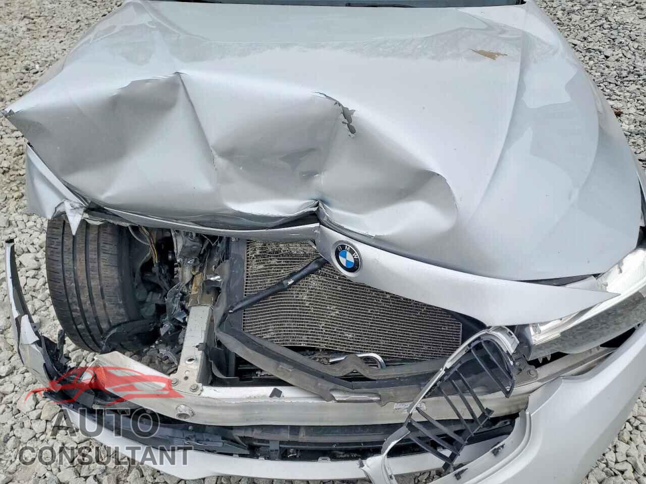 BMW 3 SERIES 2016 - WBA8E5G59GNU20482