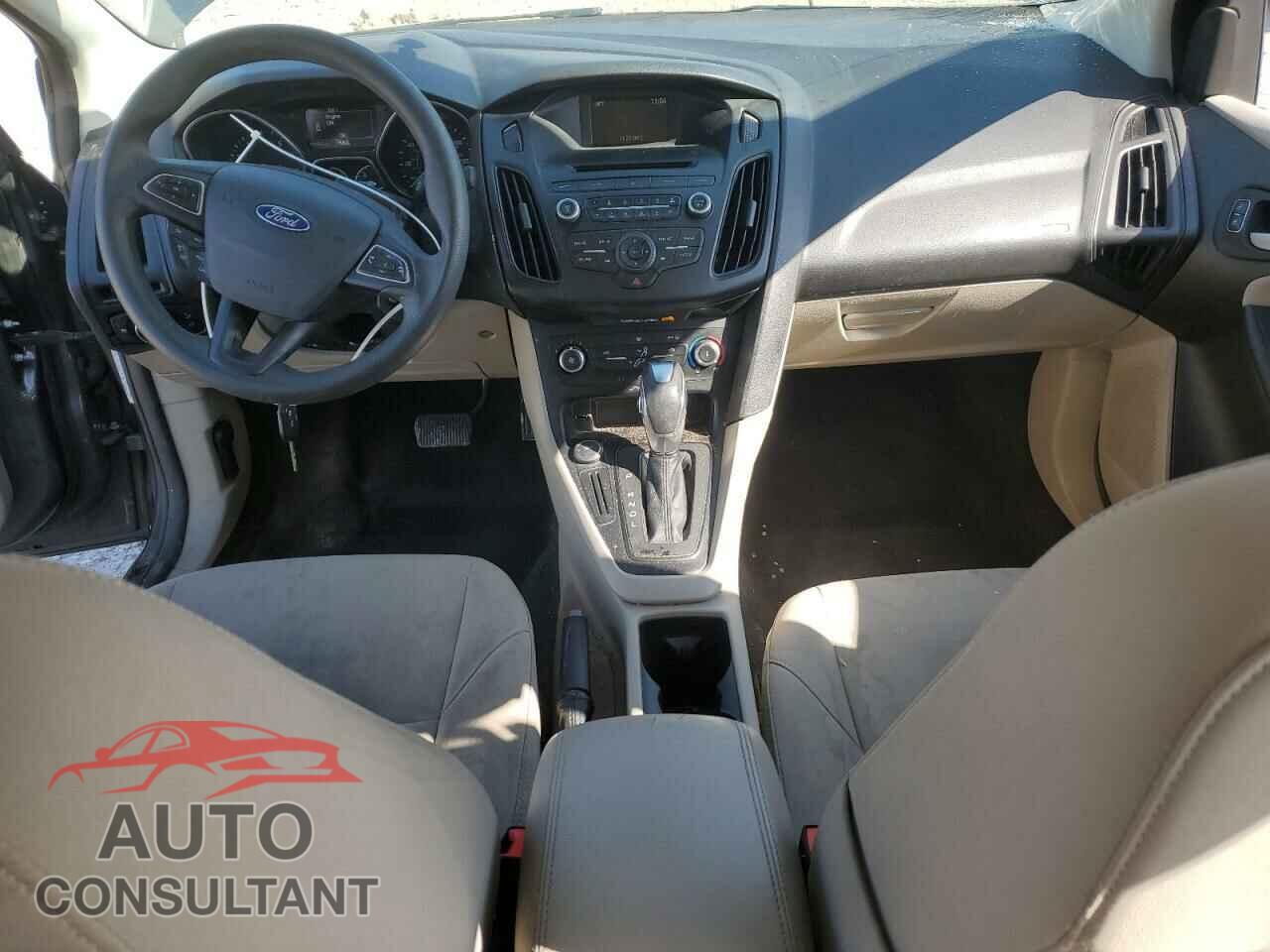 FORD FOCUS 2015 - 1FADP3F24FL375412