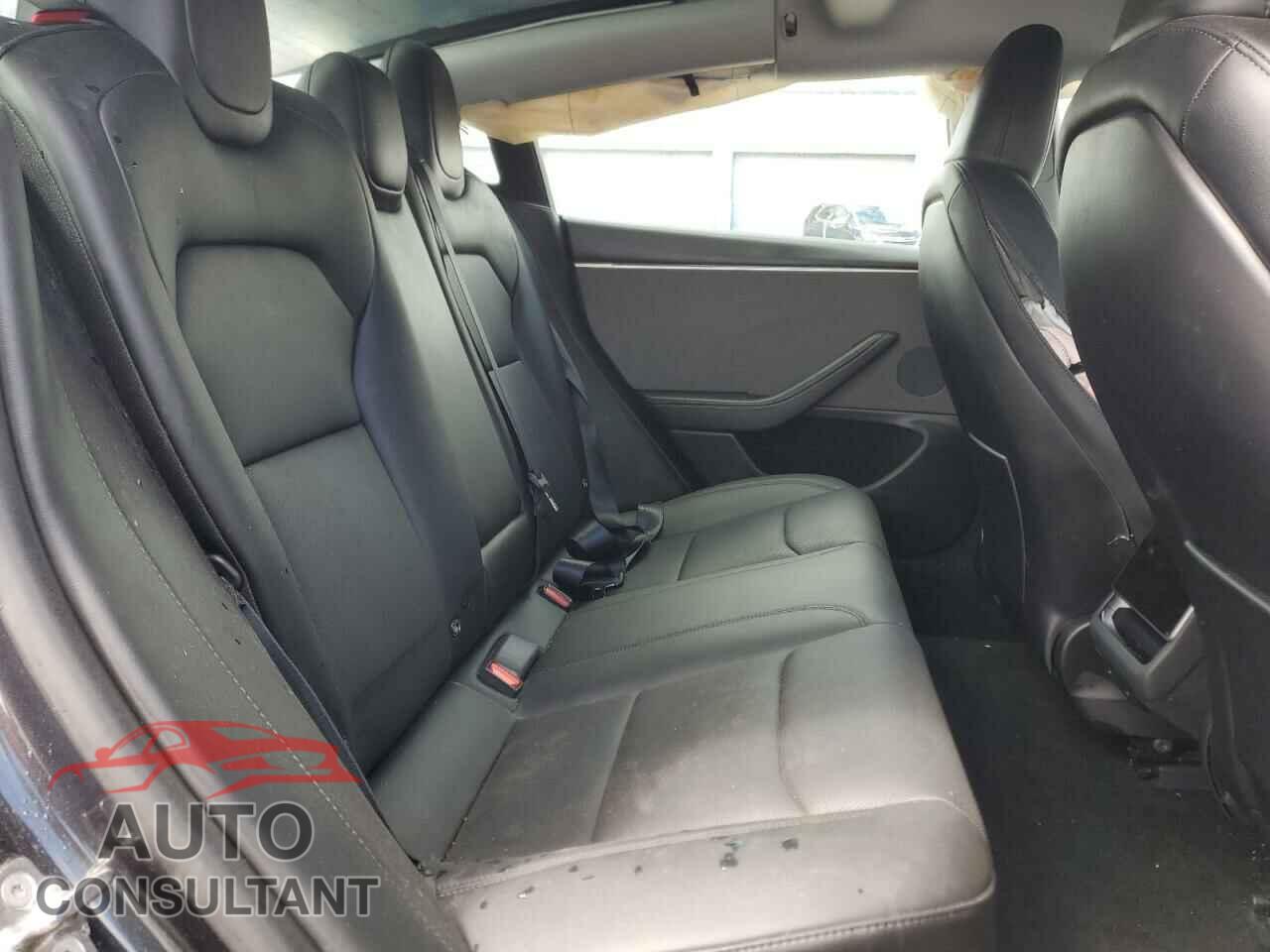 TESLA MODEL 3 2024 - 5YJ3E1EA6RF750085