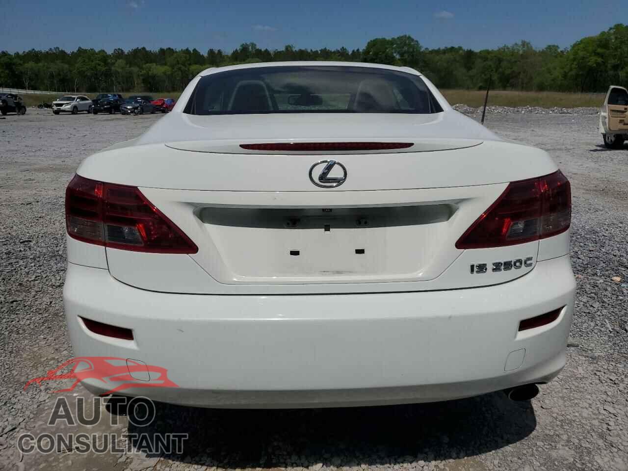 LEXUS IS 2014 - JTHFF2C25E2530315
