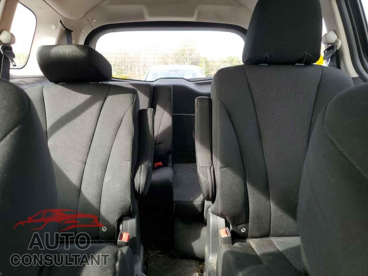 MAZDA 5 2014 - JM1CW2BL8E0168703