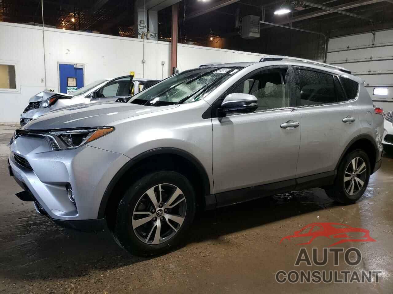 TOYOTA RAV4 2018 - JTMRFREVXJJ233524