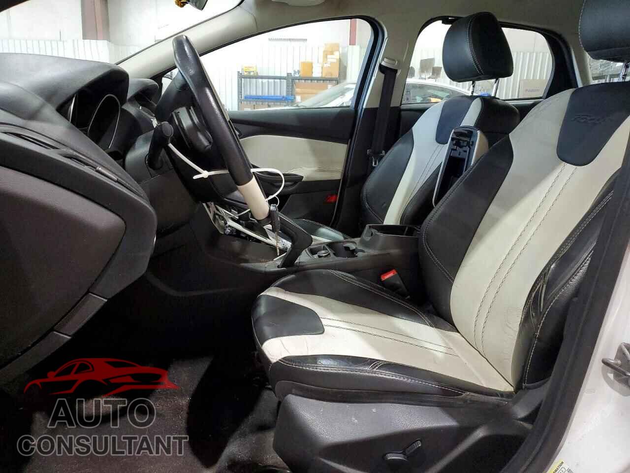 FORD FOCUS 2013 - 1FADP3K24DL345717