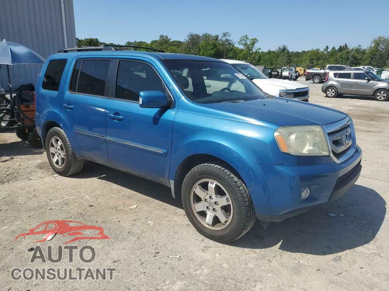 HONDA PILOT 2011 - 5FNYF4H9XBB083310