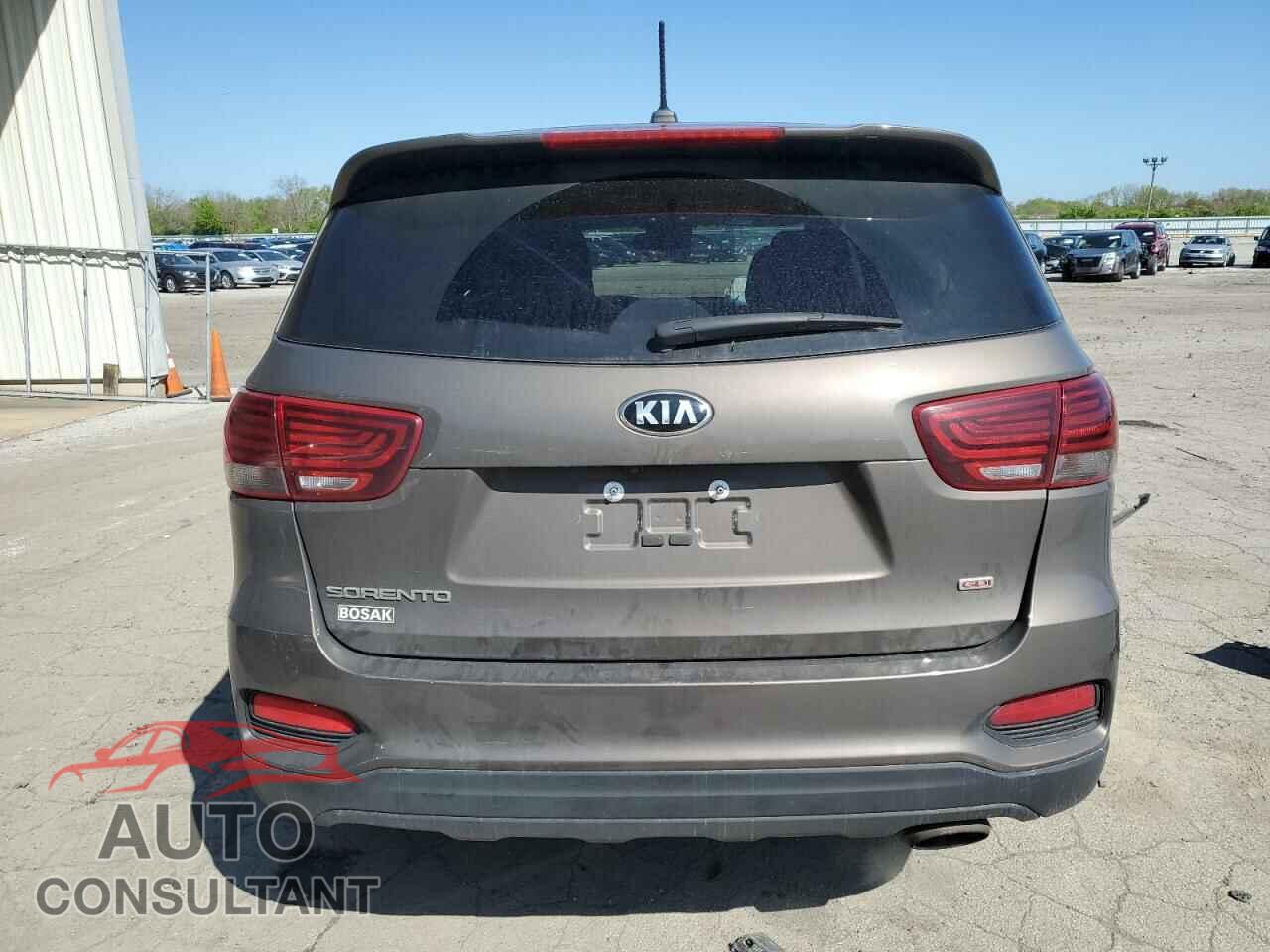 KIA SORENTO 2019 - 5XYPGDA35KG528799