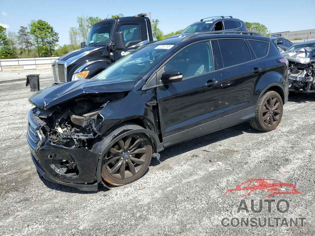 FORD ESCAPE 2017 - 1FMCU0JD5HUD05237