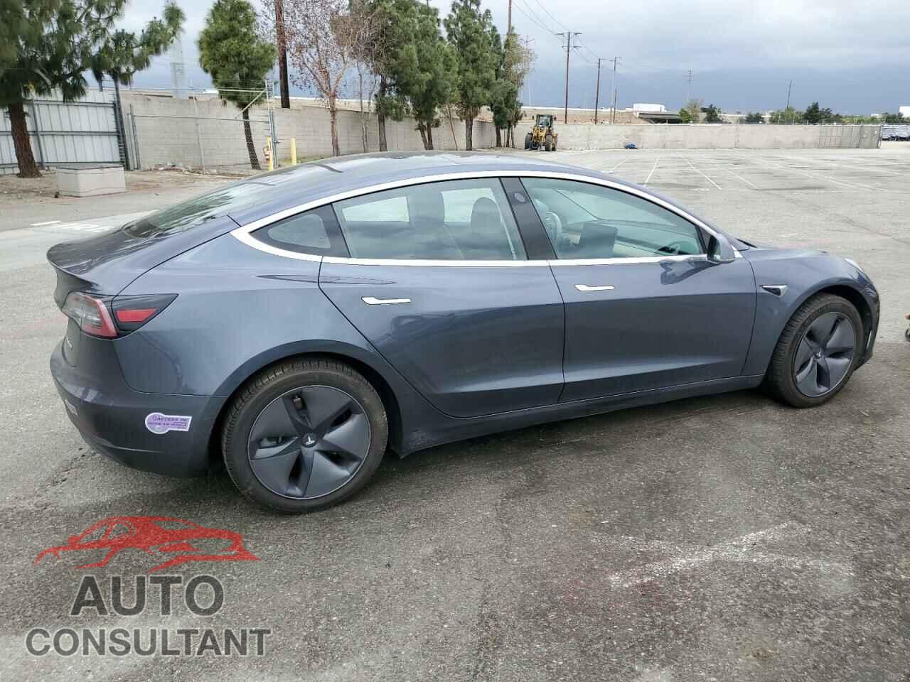 TESLA MODEL 3 2018 - 5YJ3E1EB5JF150719