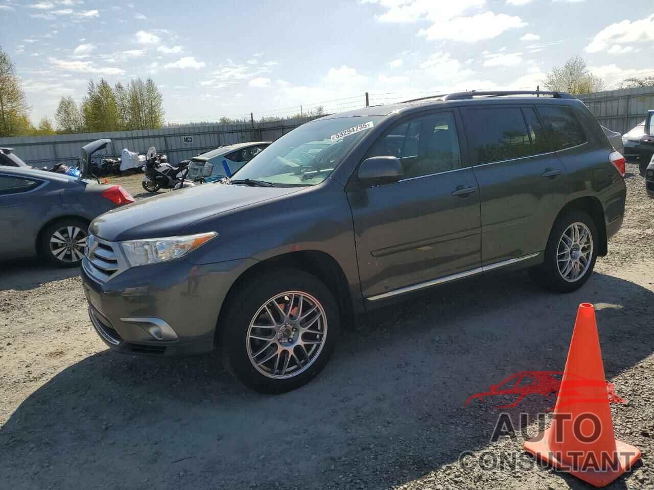 TOYOTA HIGHLANDER 2011 - 5TDBK3EH8BS043956