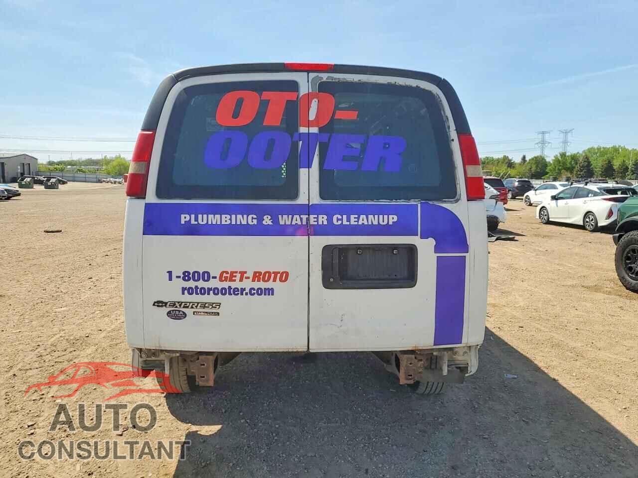 CHEVROLET EXPRESS 2012 - 1GCWGFFA1C1180032
