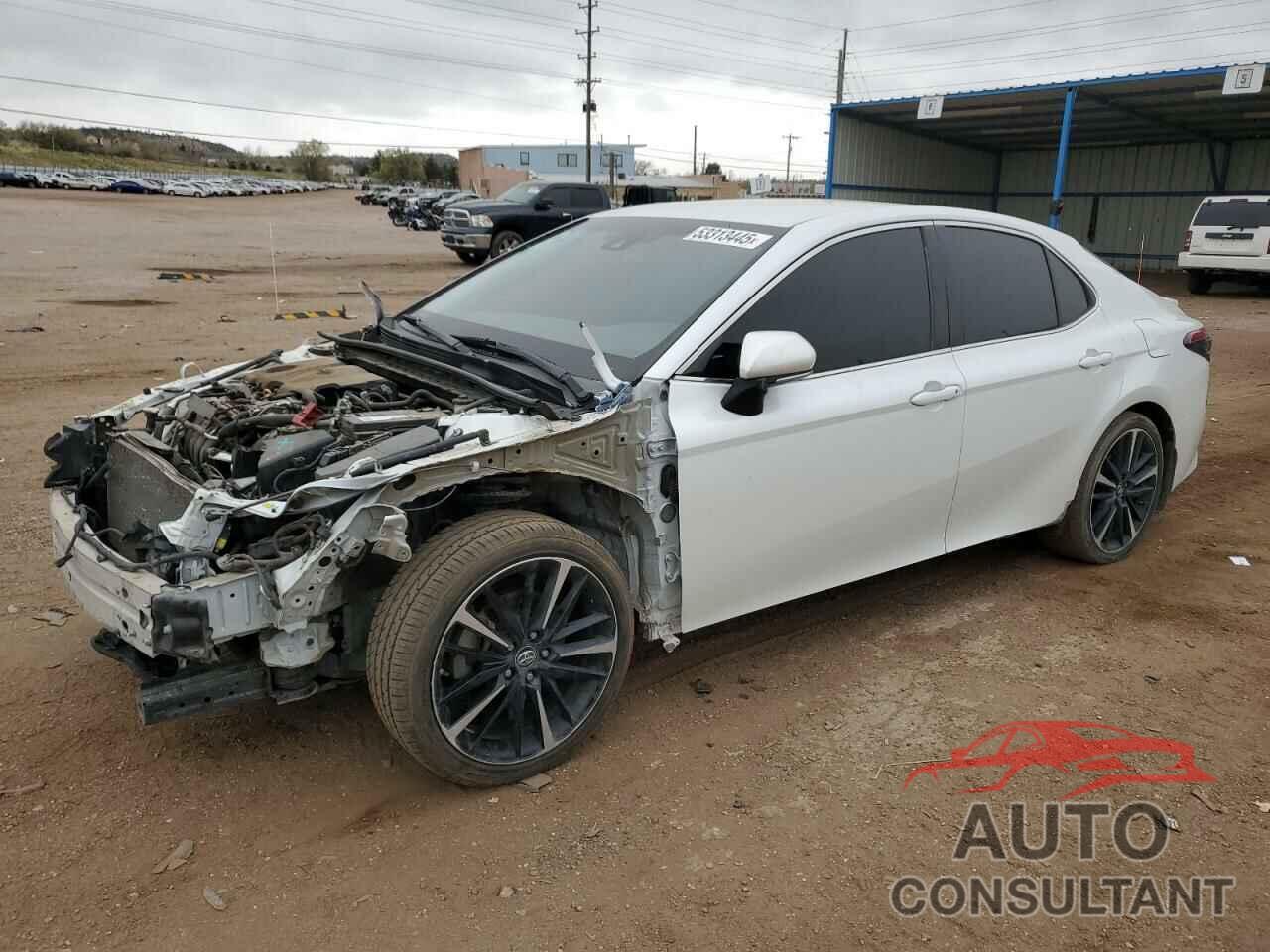 TOYOTA CAMRY 2018 - 4T1B61HK4JU013441