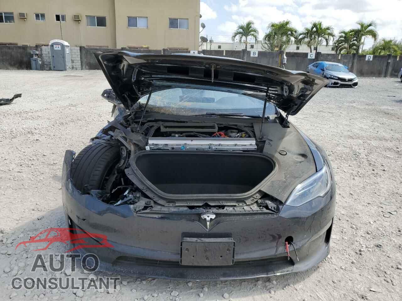TESLA MODEL S 2023 - 5YJSA1E64PF526961