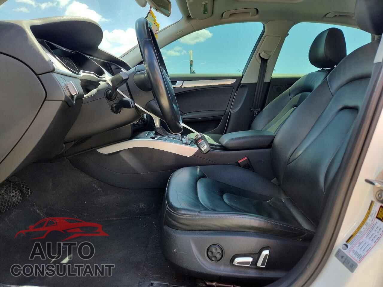 AUDI A4 2015 - WAUBFAFL5FN034183